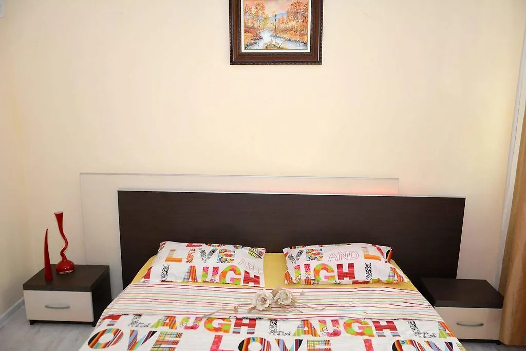 Ivet Apartment 瓦爾納
